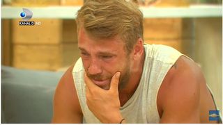 Ionut "Jaguarul" a plans ca un copil cand a vazut ce mesaj i-a trimis sotia sa! "Imi este foarte greu fara tine ..." Reactia Nellei, cand si-a vazut sotul in lacrimi