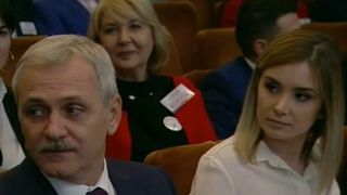 Rolul de "nasa", cel mai ravnit titlu de doamnele din PSD. Toate vor sa fie alaturi de presedintele social-democratilor cand o va duce pe iubita sa, la altar