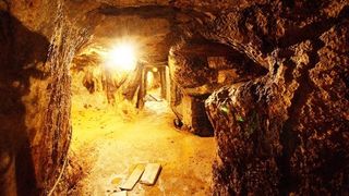 Orasul subteran din Romania care este aproape la fel de mare ca Bucurestiul - Asta e comoara ascunsa a Dacilor