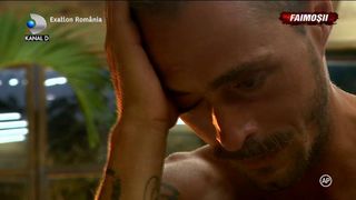 Exatlon 25 martie. Cel mai emotionant premiu de la Exatlon! Iata ce mesaj a primit Catalin Cazacu de la fiul sau! Vladimir Draghia nu s-a mai putut opri din plans cand a vazut expeditorul scrisorii