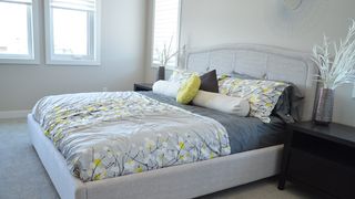 Topper din burete sau latex?