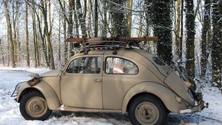 Suportul de masina pentru schiuri, accesoriul forte al pasionatilor de sporturi de iarna