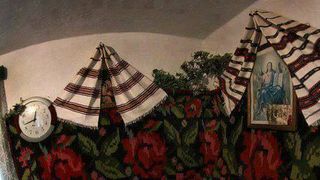 O fotografie facuta intr-o casa batraneasca de la tara a smuls sute de lacrimi. Povestea ei te lasa fara cuvinte