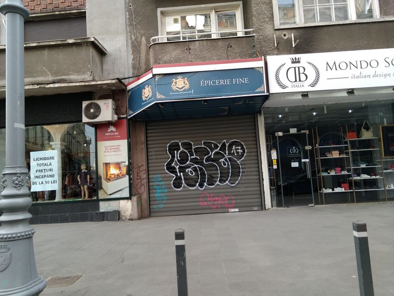 Azi, la studioul Madalinei este sigla unui magazin de delicateturi frantuzesti