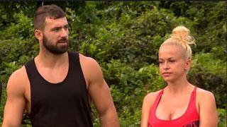 "M-am cam saturat de Giani!" Andrei Stoica si Anda Adam reactioneaza dupa ce "Printesa Razboinica" a fost propusa pentru eliminare. "Diana a adus puncte decisive, a castigat stafete si a dus de multe ori echipa la masa!"