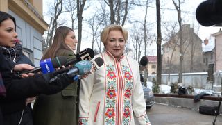 Designerul Vioricai Dancila, expozitie in Statele Unite! Virginia Linul, invitata sa prezinte ii romanesti in Arizona