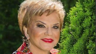 Scandal la mormantul regretatei Ionela Prodan. Totul a pornit de la lumanari.