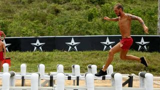 Emotie in stare pura! In timp ce Vladimir Draghia le facea cea mai frumoasa declaratie de dragoste la Exatlon, fetele lui faceau ASTA! Faimosul ar "pleca inot" spre Romania daca ar putea vedea imaginea asta