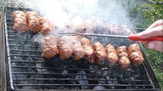 Micul este vedeta acestei minivacante, chiar si la mare. Romanii au invadat Mamaia si Vama Veche.