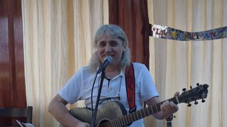 Gest emotionant al lui Andrei Paunescu in amintirea lui Vasile Mardare, cantaretul decedat la 47 de ani: "Putem face un gest pentru ca familiei sa-i fie mai usor!"