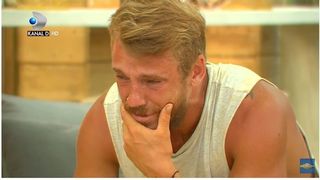 "Acasa vorbesc cu televizorul incercand sa vorbesc cu Ionut, dar nu ma aude, vorbesc singura..." Jaguarului de la Exatlon  i s-ar rupe sufletul daca ar sti cat sufera mama sa