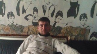 El este barbatul care a socat judetul Teleorman. Si-a omorat iubita cu sange rece, cum a vazut intr-un serial. Tanara avea 24 de ani.