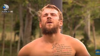 "Ba, imi vine sa sparg tot, esti nebun la cap. Am niste nervi, imi vine sa ... " Ionut Jaguarul, cadere nervoasa la Exatlon! Se produce o ruptura in echipa Razboinicilor? "Singur, numai singur sa trag!"