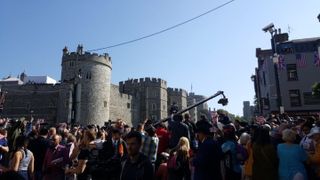 Imagini exclusive chiar de la Windsor! Oamenii asteapta cu sufletul la gura nunta anului!