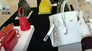 Pret record pentru o geanta second hand. Ce are atat de special aceasta poseta