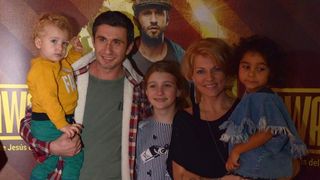 Fetita Danei Nalbaru si a lui Dragos Bucur a fost retrasa de la scoala in urma cu doi ani! Cum invata ea acum?