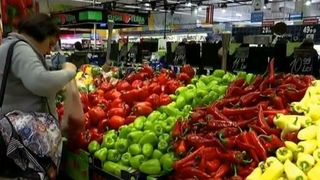 De la an la an mergem tot mai des la cumparaturi si cheltuim mai mult decat ne permitem. Iata cateva sfaturi pentru a nu va goli portofelul la cumparaturi