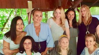 "Mama Zina" pleaca in vacanta de la azil. Cine o sa o duca la mare pe Zina Dumitrescu