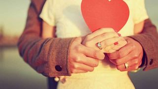 Aceste zodii nu vor avea parte niciodata de dragoste adevarata! Aceste femei vor fi condamnate toata viata sa iubeasca pe cine nu trebuie