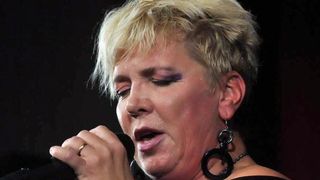 Silvia Dumitrescu trece prin clipe grele, dupa moartea prietenei sale: "Drum bun catre stele, om bun"