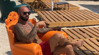 Giani Kirita iubeste fotbalul, dar si aromele fine ale trabucurilor. Cum a supravietuit in Republica Dominicana fara ele