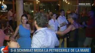 S-a schimbat moda la petrecerile de la mare. Iata cum se distreaza turistii mai nou