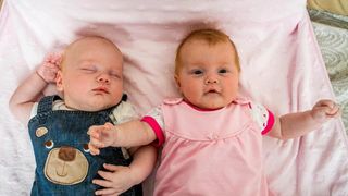 O femeie cu DOUA UTERE a avut doua sarcini in acelasi timp. Exista o singura sansa din 500 de milioane sa se intample asa ceva