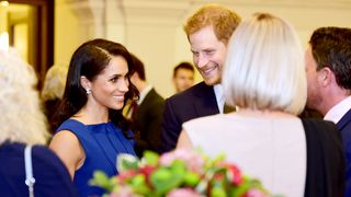 Meghan Markle nu se mai ascunde! Primele imagini cu ducesa insarcinata. Detaliile care o dau de gol