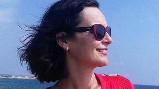 Lectie de generozitate! Violeta si-a pierdut sotul din cauza cancerului. Tragedia din viata sa a transformat-o in sprijin pentru alti oameni