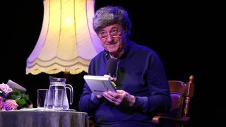 Fiul lui Ion Caramitru castiga 500.000 de dolari pe an! Andrei lucreaza pentru o compania americana de management al afacerilor!