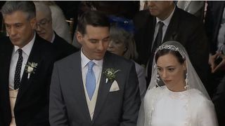 Imagini de senzatie cu "dansul mirilor" de la nunta fostului principe Nicolae cu Alina! Mireasa a purtat o rochie extrem de sexy