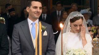 Ce a făcut soţia fostului principe Nicolae cu buchetul de mireasă! Alina a povestit totul