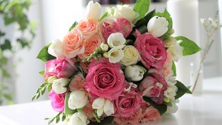 Afacerile cu flori din Romania au fost duse la un alt nivel! Cine sunt femeile care au reusit sa faca arta din buchetele cu flori