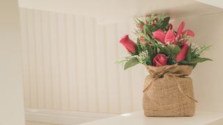 3 decoratiuni florale ideale pentru decorarea holului