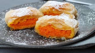 Toamna ne răsfaţă cu deserturi sănătoase şi delicioase, iar dovleacul este vedeta sezonului