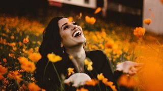 Cele trei zodii care vor avea un NOIEMBRIE plin de magie şi noroc. Totul le merge extraordinar!