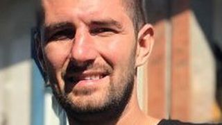 Cătălin Cazacu şi-a vândut casa în care a copilărit, moştenită prin trestament! Vezi ce a făcut Faimosul cu banii obţinuţi!