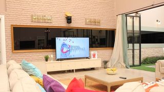 Cum arată casa fetelor de la &bdquo;Puterea Dragostei&rdquo;? Luni, la ora 10:00, premiera show-ului matrimonial, prezentat de Andreea Mantea