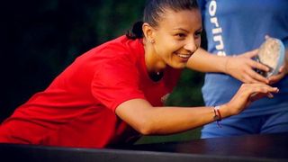 C&acirc;t de emoţionat era iubitul Cristinei Nedelcu pe aeroport! Tremura tot c&acirc;nd a văzut-o pe Faimoasă