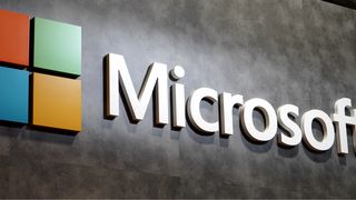 Microsoft isi schimba politica si ofera gratuit solutii de securitate dupa atacul cibernetic la nivel mondial