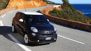 Germania ar putea interzice vanzarea masinilor Fiat, dupa acuzatiile privind depasirea valorilor emisiilor de noxe