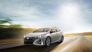 Studiu: Toyota Prius 2016, cel mai eficient hybrid din istorie!