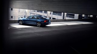 Volvo Cars a lansat modelele S90 şi V90 R-Design. Sunt luxoase si sportive in acelasi timp! Cum arata noile modele