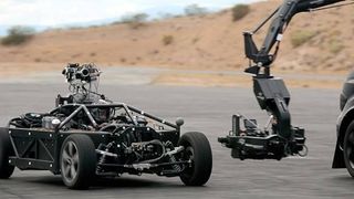 Blackbird, masina cameleon care se poate transforma in orice autoturism doresti tu. Cum functioneaza?