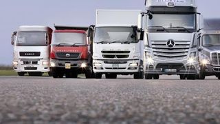 Comisia Europeana a amendat mai multi producători de camioane cu o sumă record de 2,9 miliarde euro, pentru formarea unui cartel