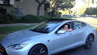 Povestea impresionanta a romancei care a participat la proiectarea masinii electrice Tesla. Cristina Balan: "Am vrut sa revolutionez industria auto si in tara nu aveam unde lucra"