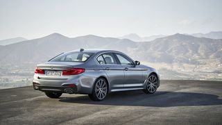 Primele imagini oficiale cu noul BMW Seria 5. Masina arata superb