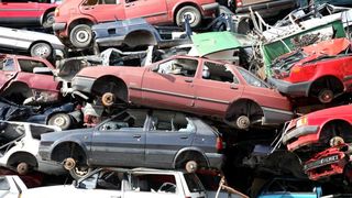 Importatorii de masini dau verdictul: Romania va deveni al doilea &bdquo;cimitir de masini vechi&rdquo; al Europei!