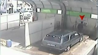 Scene amuzante la o spalatorie "self-service". Un client a primit o bataie sora cu moartea. Cine e "vinovatul"