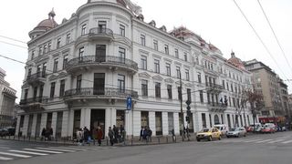 Grupul de firme Niro a terminat restaurarea cladirii monument Grand Hotel du Boulevard. Investitia a ajuns la 12 milioane de euro